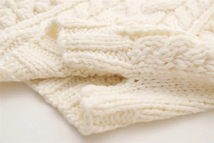 ELLA CABLE KNIT SWEATER