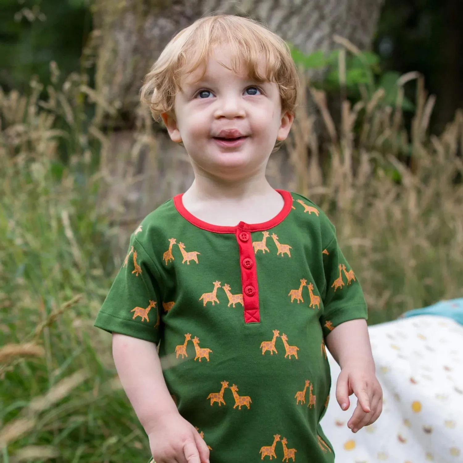 Giraffe Days | Short Sleeve Henley Baby Top | GOTS Organic Cotton