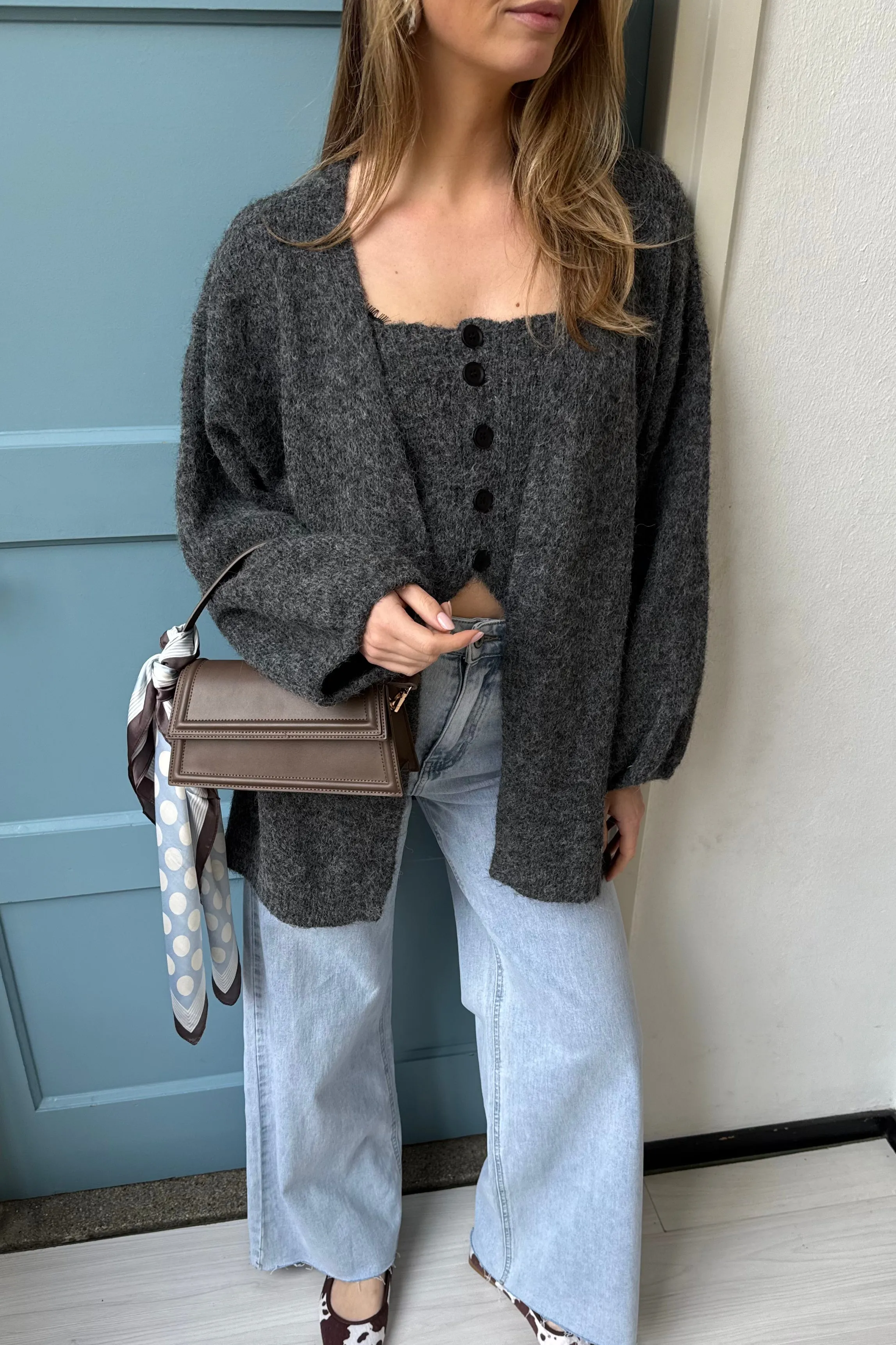 Knitted strapless top met knoopjes - Grijs
