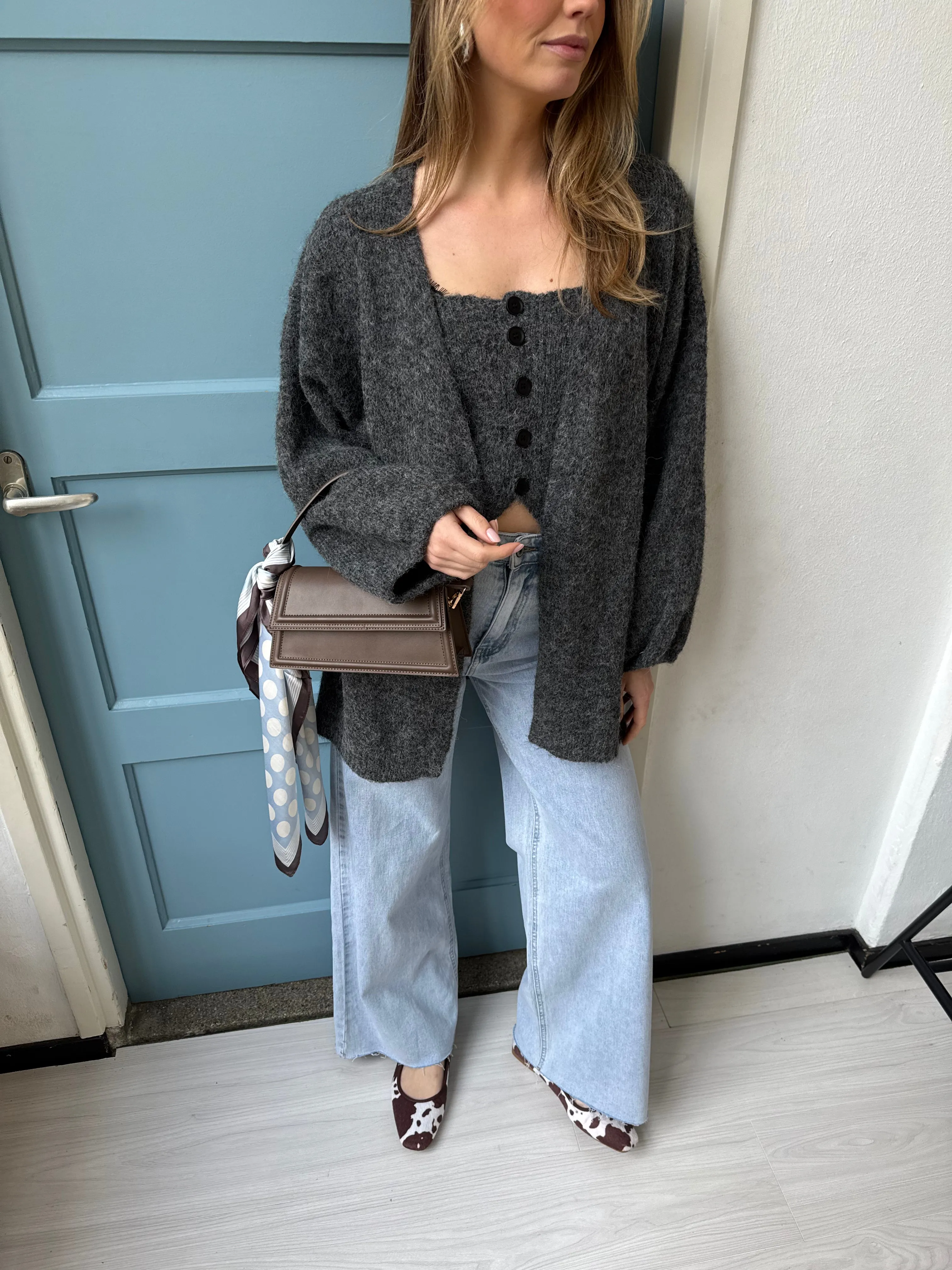 Knitted strapless top met knoopjes - Grijs