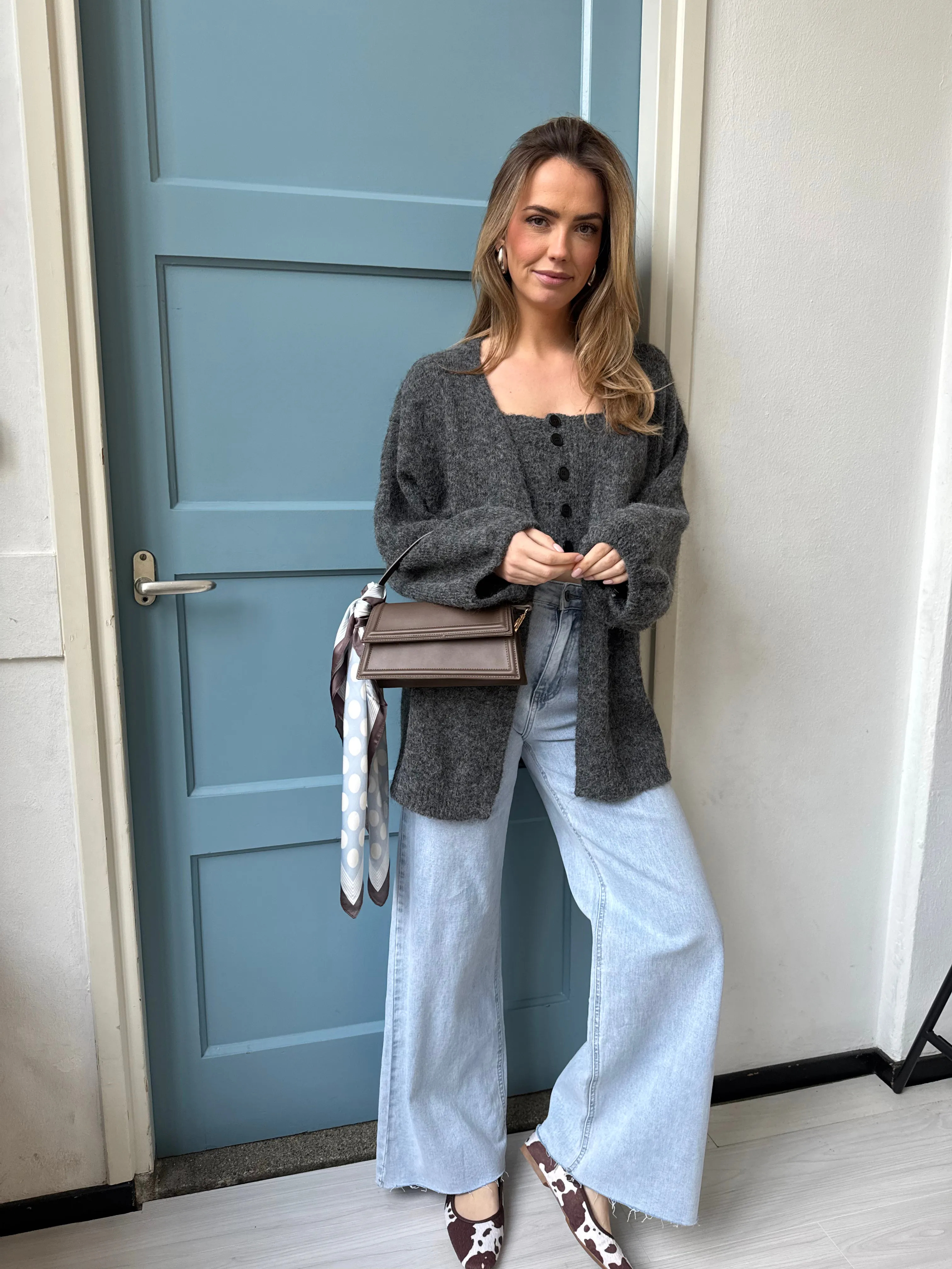 Knitted strapless top met knoopjes - Grijs
