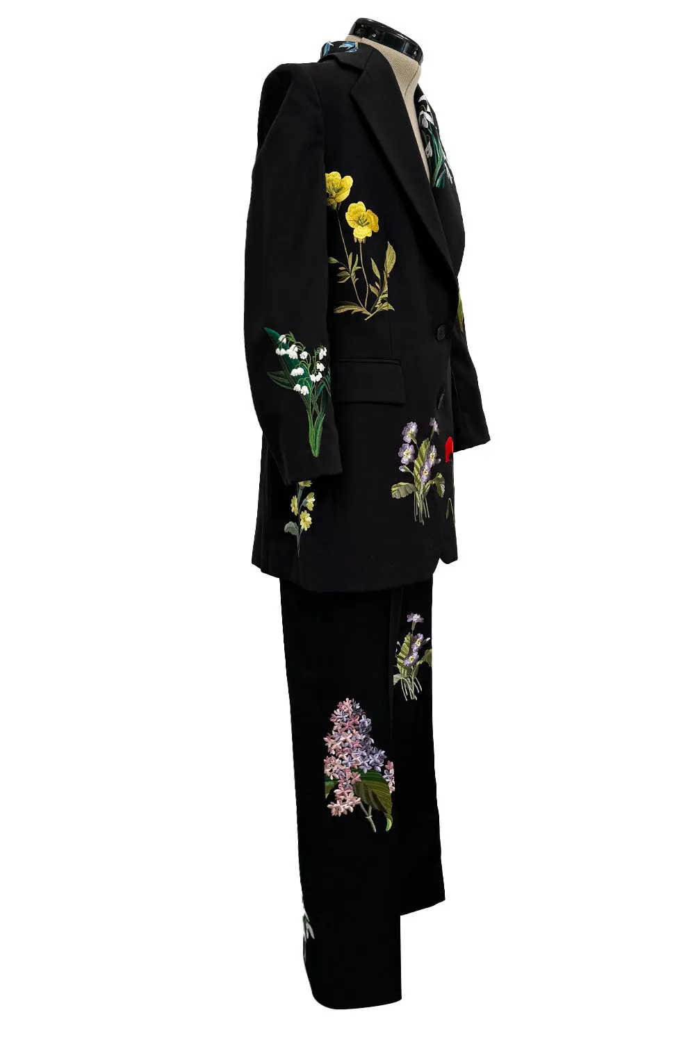 Prettiest Resort 2016 Stella McCartney Look 8 Crisply Tailored Jacket & Pant Suit w Floral Embroidery