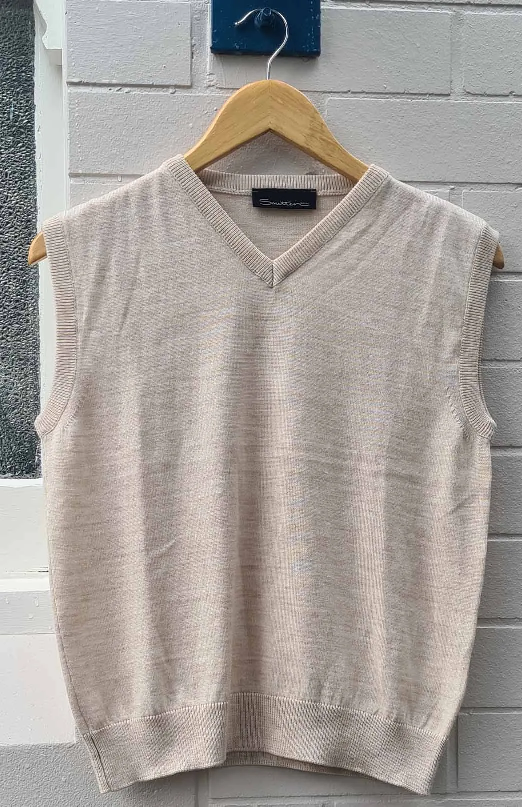 Sample: Unisex Merino Knit Vest (size XL)