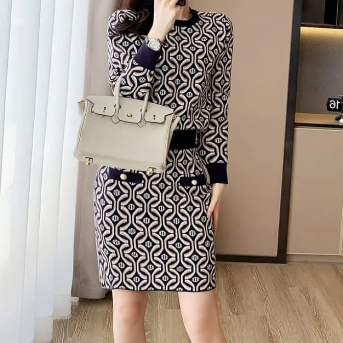 Set: Crew Neck Patterned Sweater   High Waist Mini Pencil Skirt